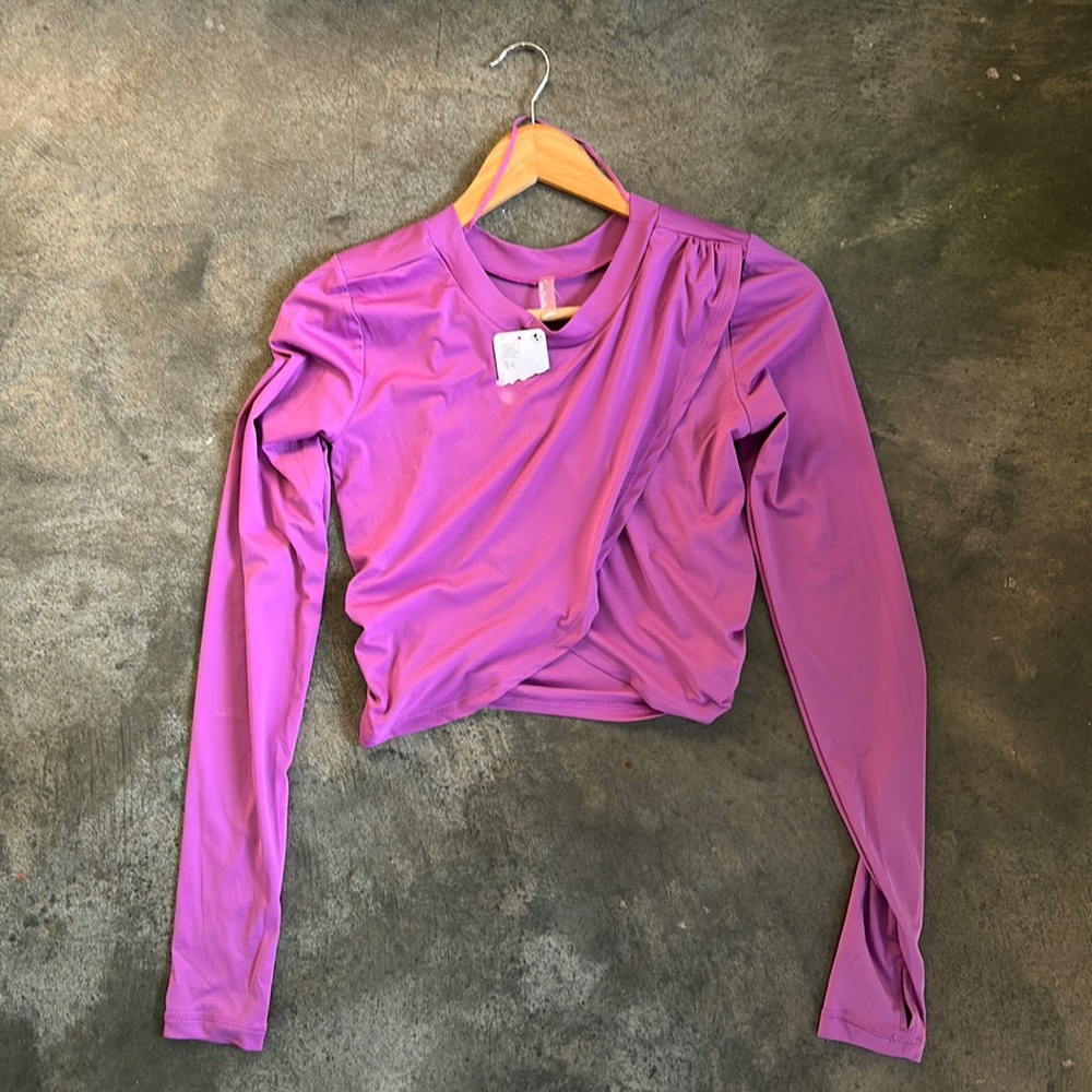💜💜 NWT FP Movement Long Sleeve Crop Top XS 💜💜